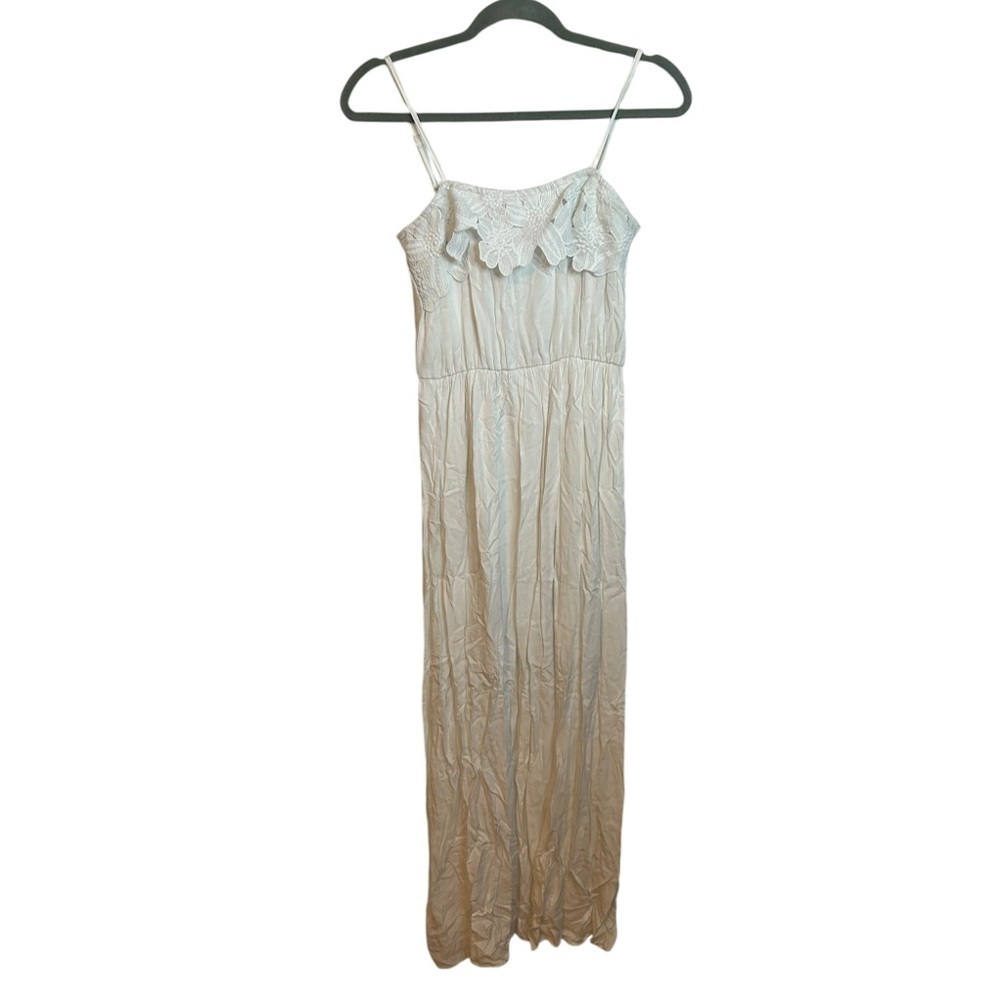 Doe & Rae White Floral Eyelet Maxi Dress
